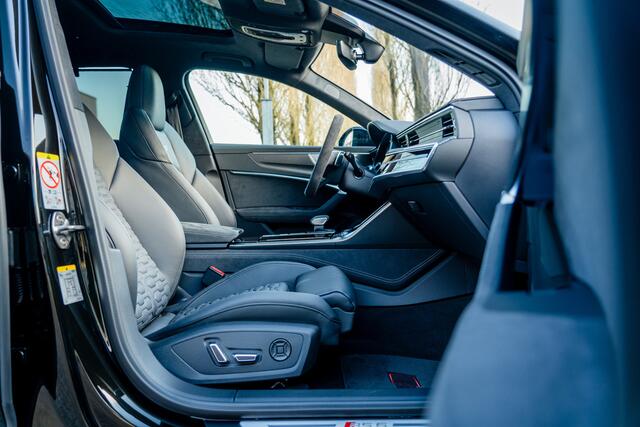 Audi RS6 Performance Quattro 630pk Dark olive green Porsche (Audi Exclusive) | B&O Advanced | Dynamic plus incl. keramische remmen | RS design pakket grijs plus | Alcantara hemel | DRC | assistentiepakket plus | panorama dak | 22 inch Neodyme Performance velgen | 