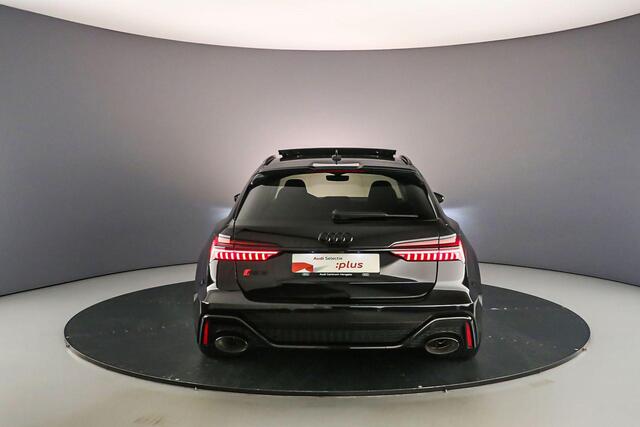 Audi RS6 600pk | Keramisch | Pano | B&O | Head UP | 305km\h | RS Dynamic Plus | Tour/City | 4Wiel Besturing | 360Cam | Servo | RS Sportuitlaat | RS Luchtvering |