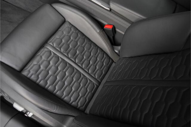 Audi RS6 Avant TFSI Quattro Dynamic+ Pano B&O Keramisch ACC HUD Stoelventilatie Alcantara Hemel