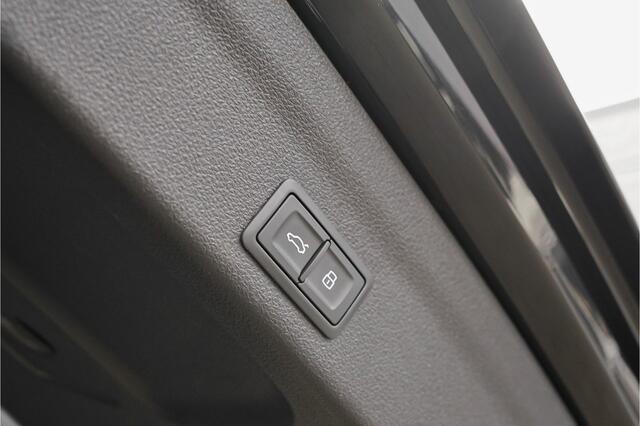 Audi RS6 Avant TFSI Quattro Dynamic+ Pano B&O Keramisch ACC HUD Stoelventilatie Alcantara Hemel