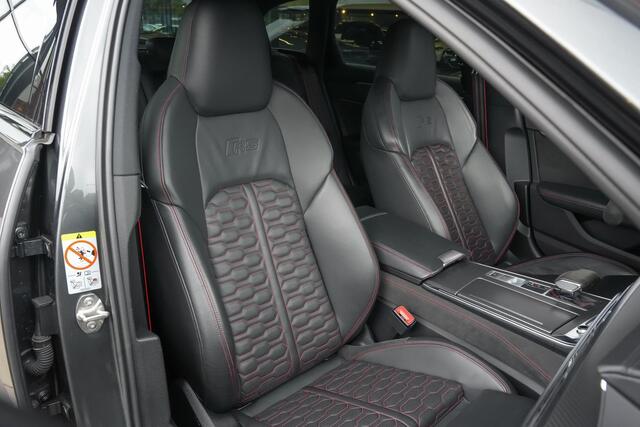 Audi RS6 Avant 600pk TFSI quattro |dealer onderhouden|dynamic ride control|panoramadak|meesturende achteras|B&O|Apple Carplay|360 camera|Matrix LED|22" lichtmetalen velgen|