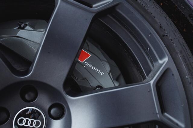 Audi RS6 URBAN pakket, keramisch, Taget blu eye, fulloption, carbon