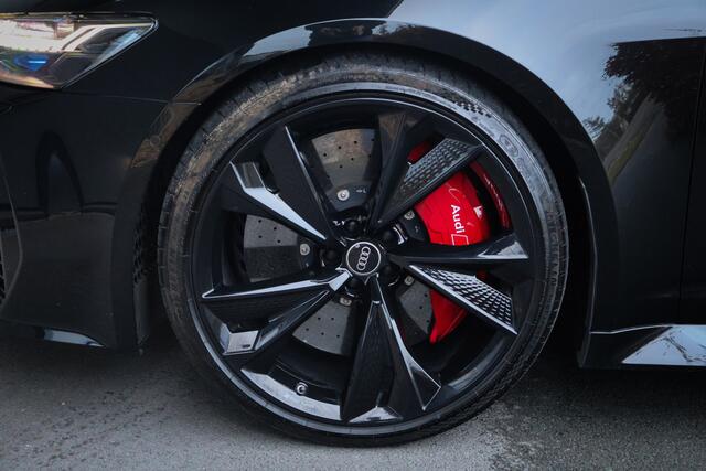 Audi RS6 A6 Avant TFSI quattro KERAMISCH | ADAPTIVE CRUISE | 360 CAMERA | TREKHAAK | SFEERVERLICHTING | CARBON INTERIEUR | HEAD UP | DYNAMIC PLUS | MEMORY SEATS | STOELVERKOELING & VERWARMING |