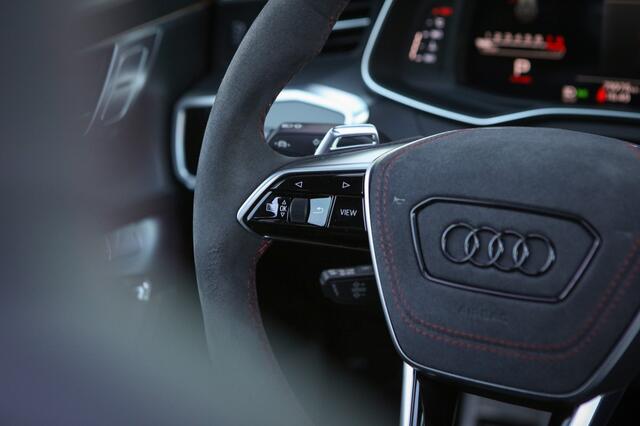 Audi RS6 A6 Avant | Carbon | HUD | B&O | PANO | BTW |