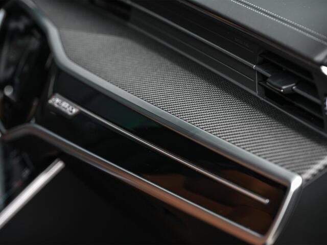 Audi RS6 A6 Avant TFSI quattro | Panoramadak | Achterasbesturing | 360 Camera | HUD | B&O | Carbon Inleg | Sportdifferentieel | Stoelverwarming + Ventilatie | Luchtvering | Soft Close | Stuurverwarming |