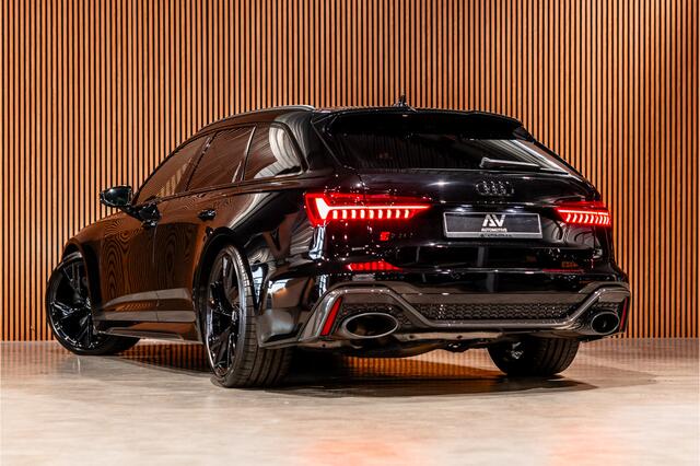 Audi RS6 Avant 4.0 TFSI Quattro | Keramisch | B&O Advanced | Dynamic PLUS | Carbon | Panorama | Nachtzicht | 4-wielbesturing | Stoelventilatie | Softclose | Head-Up | Standkachel | Laser