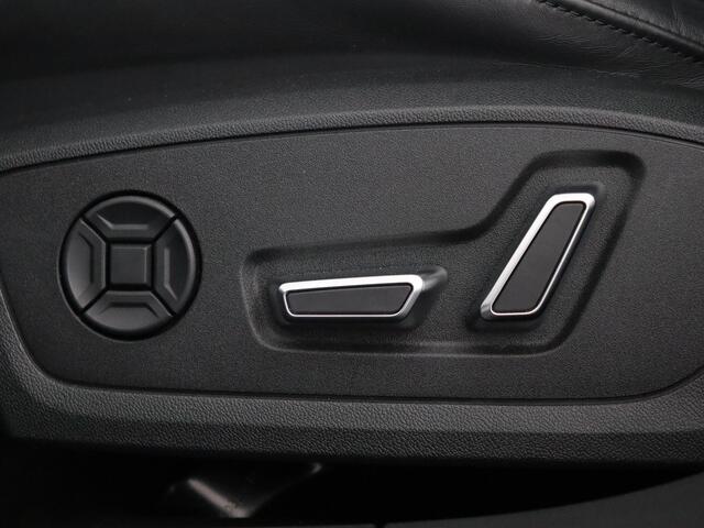 Audi RS7 A7 Sportback 4.0 TFSI quattro Keramik, Akrapovic, Dynamic Plus, Assistent pack, 22", Carbon