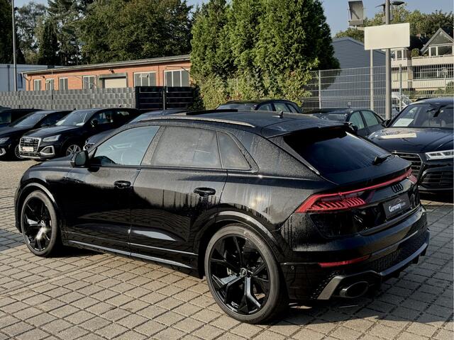 Audi RSQ8 4.0TFSI 600pk Quattro Black optic Ceramic 2xCarbon Pano Head-Up Softclose Alcant Laser-Led Aut-Trekh RS-Zetels VOL!