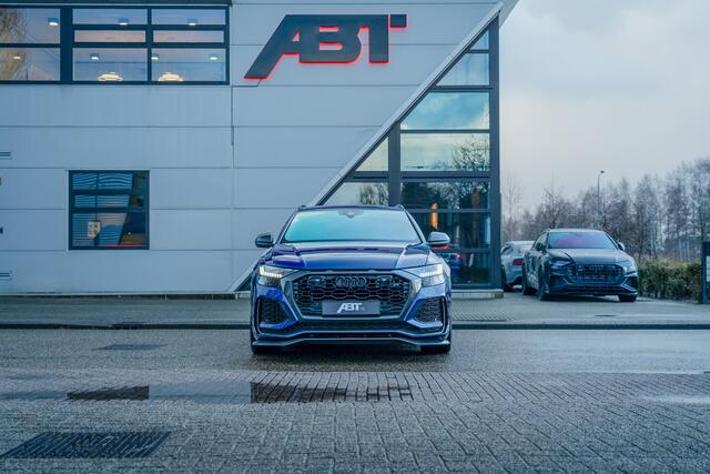 Audi RSQ8 ABT RSQ8-S 700 ABT Carbon fenders | ABT HR23 Glossy Black | Dynamic plus | carbon exterieur | Designo Mystic blauw (Audi Exclusive) | Keramische remmen | Panorama dak | alcantara hemel | RS design pakket ro Assistentie pakket plus | Uitgebreid leder pakke
