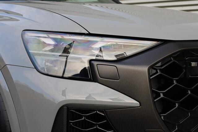 Audi RSQ8 PERFORMANCE B&O.ADV.+SPORTDIFF.+CARBON+305KM/H+23'
