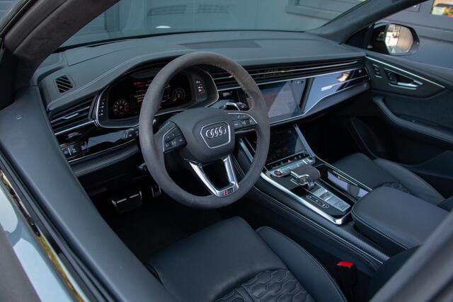 Audi RSQ8 4.0 V8 600PK URBAN | Keramische | ACC | 360 Cam | Nachtzicht | Achterasbesturing | B&O | Lane & Side Assist | Massage + Ventilatie | Alcantara | Head Up | Bankverwarming | Keyless Entry | ETH. 3500kg | 24" Urban Automotive | Standkachel | Dynamic+ | Stu