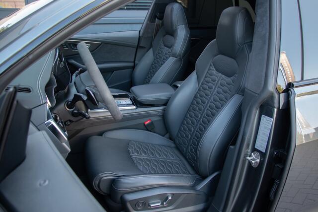 Audi RSQ8 4.0 V8 600PK URBAN | Keramische | ACC | 360 Cam | Nachtzicht | Achterasbesturing | B&O | Lane & Side Assist | Massage + Ventilatie | Alcantara | Head Up | Bankverwarming | Keyless Entry | ETH. 3500kg | 24" Urban Automotive | Standkachel | Dynamic+ | Stu