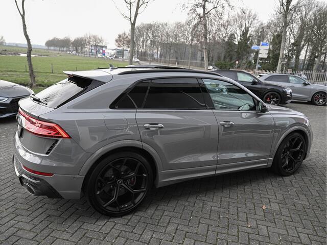 Audi RSQ8 4.0 TFSI 600PK quattro Nardo! Ceramic 2xCarbon Pano Head-Up Softclose Alcant Aut-Trekh 4W-best VOL!