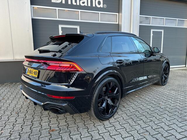 Audi RSQ8 4.0 V8 TFSI 600pk Quattro bj2020 *Pano *Carbon *23inch *BenO *Massage
