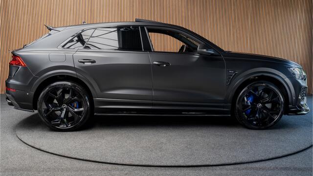 Audi RSQ8 4.0 TFSI B&O Ceramic HUD Massage Carbon Softclose Nachtzicht ACC Keyless 360 Camera Stoelventilatie Elektr. achterklep Memory seats Elektr. trekhaak Navi Niveauregeling PDC Stoelverwarming LM velgen