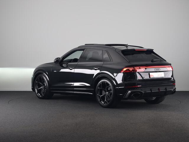 Audi RSQ8 4.0 TFSI quattro Performance 640pk | Panoramadak | B&O Advanced | Keramisch | Vierwiel besturing | HD Matrix Laser | Head up Display | | Stoelverwarming/koeling + massage | Trekhaak wegklapbaar |