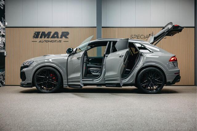 Audi RSQ8 Performance 4.0 TFSI RSQ8 quattro Performance Face-lift Audi RSQ8 performance Urban Akarapovic Vossen 24 inch Full options Carbon, Nardo. Inmiddels mat PPF toegepast
