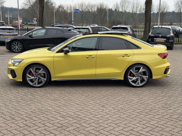 Audi S3 Limousine 2.0 TFSI quattro Edition One / Panoramadak / Camera / RS Seats / B&O / 19'' / Matrix LED / Navigatie / Dodehoek / ACC / Stoelverwarming / DAB