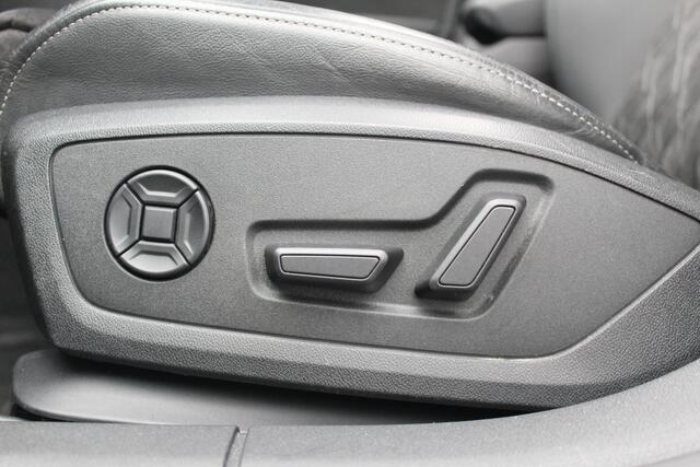 Audi S3 Limousine 2.0 TFSI quattro S3 Edition One | Incl. 12 maanden garantie | Schuif/kantel dak | Stoelverwarming | Stoel met geheugen | Apple carplay/Android auto | Dodehoek detectie | Climate control | Bluetooth | Airco | Elektrisch verstelbare stoelen | Adap