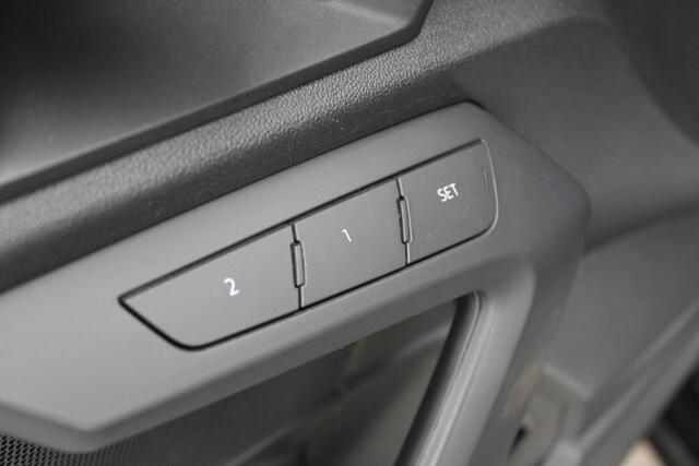 Audi S3 Limousine 2.0 TFSI quattro S3 Edition One | Incl. 12 maanden garantie | Schuif/kantel dak | Stoelverwarming | Stoel met geheugen | Apple carplay/Android auto | Dodehoek detectie | Climate control | Bluetooth | Airco | Elektrisch verstelbare stoelen | Adap