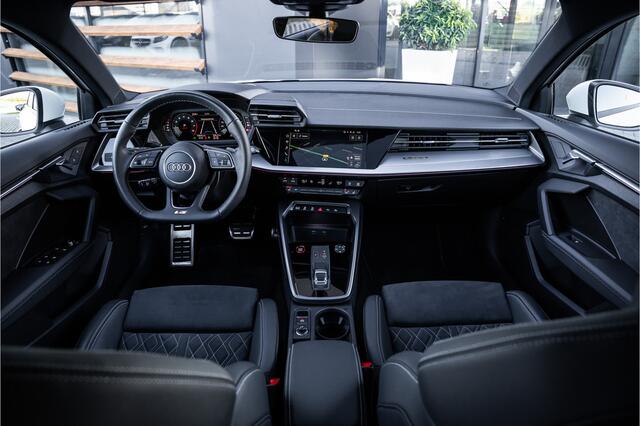 Audi S3 SPORTBACK 2.0 TFSI quattro - Panorama | ACC | Stoelverwarming