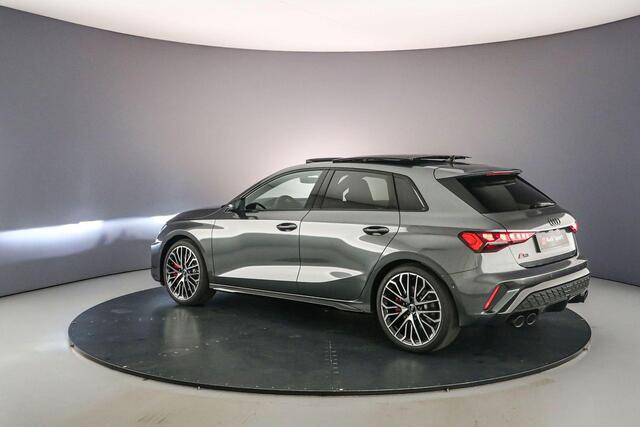 Audi S3 SPORTBACK 2.0 TSFI S3 quattro | Pano | Sonos | Head Up | Adapt. Onderstel | Keyless | 19 inch | Optiek Zwart | Matrix