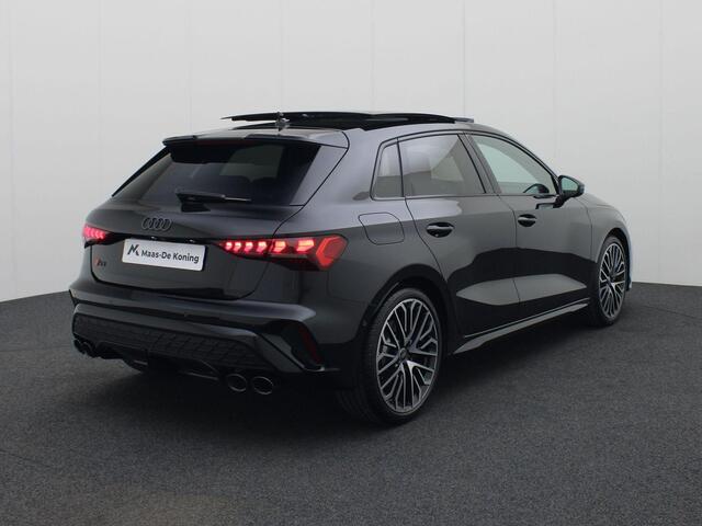 Audi S3 SPORTBACK 2.0 TSFI/333PK S3 quattro · Panoramadak · Dynamic Plus · Sonos · Leder/Alcantara · Garantie tot juni 2029 of 100000km.