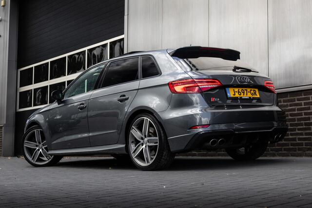 Audi S3 SPORTBACK 2.0 TFSI 310 pk S3 Quattro Pro Line Plus S-Line /Facelift/ Pano-Dak/ Matrix-Led/ Adap.Cruise/ B&O-Sound/ Dynamic-Steering/ Sport-Stoelen/ Stoel.Verw. Park.Sens/ 19'' LMV