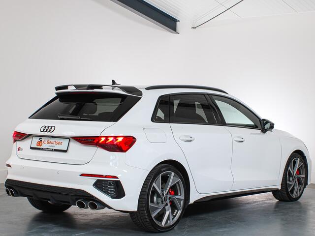 Audi S3 SPORTBACK 2.0 TFSI quattro 310PK LED, Carbon, Virtual, Apple Carplay/Android Auto
