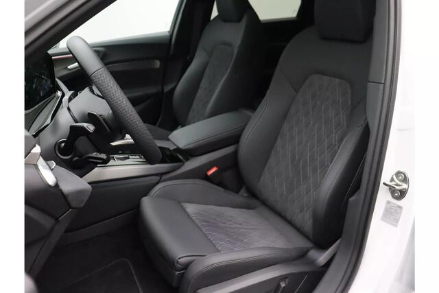 Audi S5 Limousine 3.0 TFSI 367PK quattro 50 year edition | Matrix-led | MMI pro | Headup | 360 camera | Pano | B&O | Tech pro | Bijrijdersscherm |