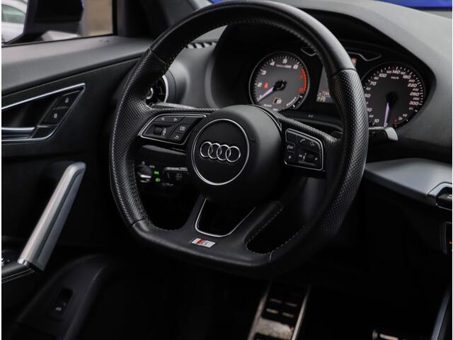 Audi SQ2 2.0 TFSI 300PK Aut. Adaptive Cruise Quantumgrijs