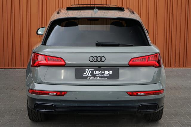 Audi SQ5 3.0 TFSI Quattro 354PK Panodak Luchtvering S Stoelen Head up ACC Trekhaak B&O Memory