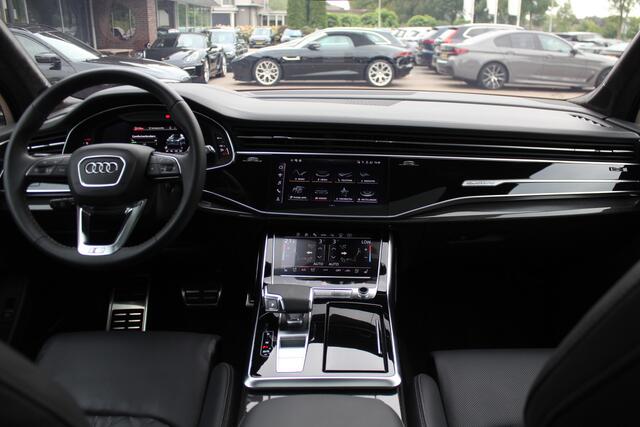 Audi SQ7 4.0 TFSI quattro 7p / Trekhaak / Panoramadak / 360 Camera / Standkachel / Head-up / Softclose / B&O / Laser LED / Carbon