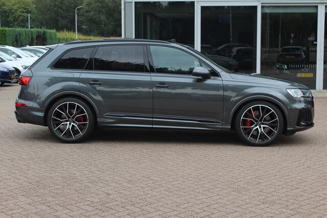 Audi SQ7 4.0 TFSI quattro 7p / Trekhaak / Panoramadak / 360 Camera / Standkachel / Head-up / Softclose / B&O / Laser LED / Carbon