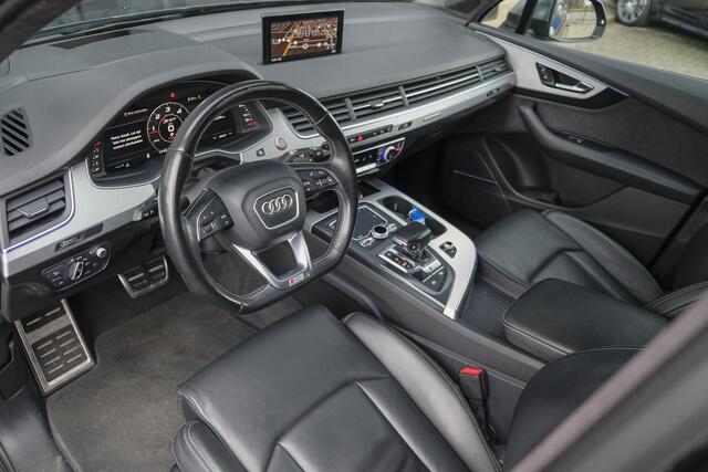 Audi SQ7 4.0 TDI V8 435pk Grijs kenteken Panoramadak Keramisch 4-Wielsturing Luchtvering Virtual cockpit Bose 22" LMV