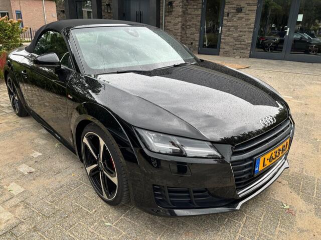 Audi TT 1.8 TFSI DSG S Line,RS seats,Leder,Navigatie,BenO,Ledkoplampen