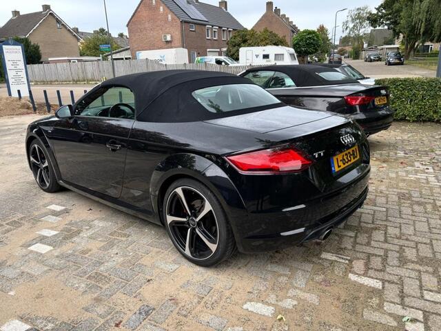 Audi TT 1.8 TFSI DSG S Line,RS seats,Leder,Navigatie,BenO,Ledkoplampen
