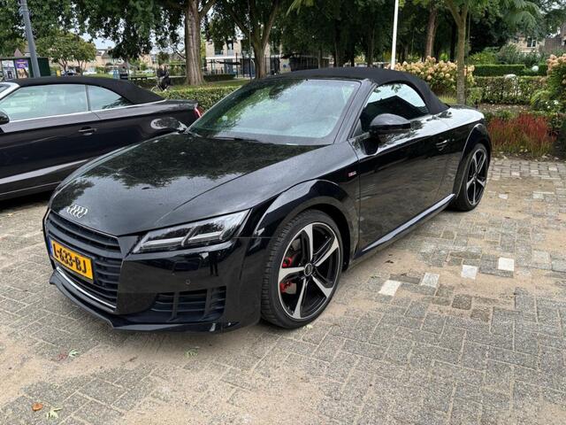 Audi TT 1.8 TFSI DSG S Line,RS seats,Leder,Navigatie,BenO,Ledkoplampen