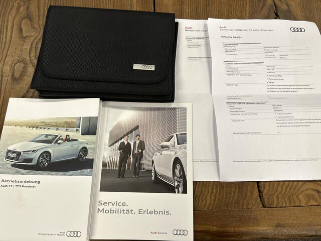Audi TT 40 TFSI Pro Line S Competition 200PK | Digital dashboard | Climate control | Stoelverwarming | Adaptief onderstel | 19''INCH | Lederen/Alcantara bekleding | Matrix LED | Parkeersensoren