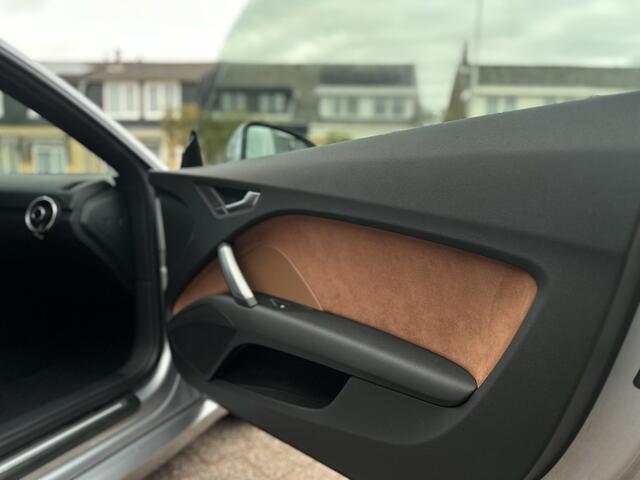 Audi TT 2.0 TFSI quattro Pro Line S Stoelverwarming/Parkeer sensoren/leder.