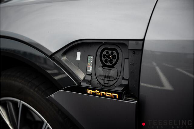 Audi e-tron 50 quattro Business edition 71 kWh | Luchtvering | Apple Carplay