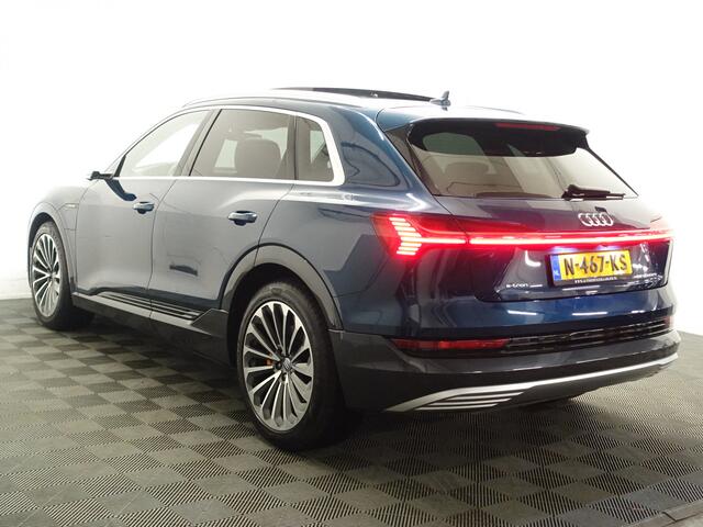 Audi e-tron e-tron 55 Quattro advanced Pro Line Plus 95 kWh Audi exclusive interior, Massage stoelen, Panodak, Stoelventilatie, Camera spiegels
