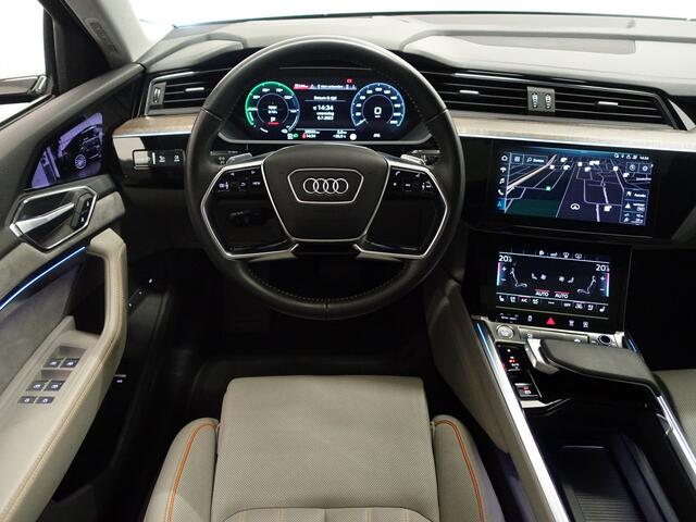 Audi e-tron e-tron 55 Quattro advanced Pro Line Plus 95 kWh Audi exclusive interior, Massage stoelen, Panodak, Stoelventilatie, Camera spiegels