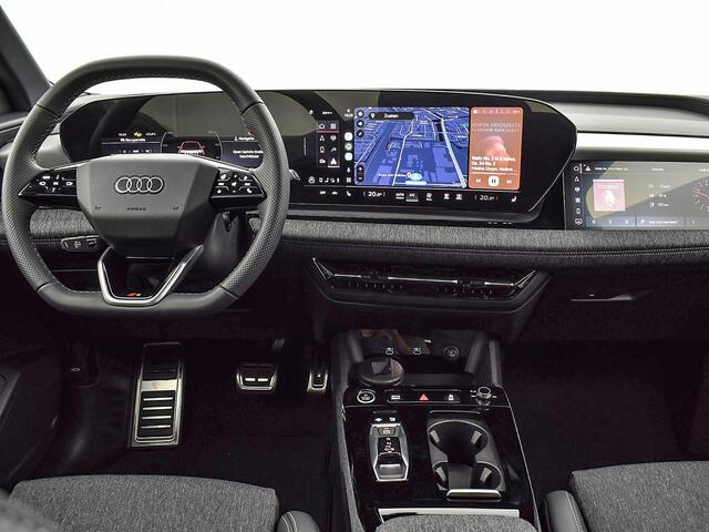 Audi e-tron Q6 S Edition e-tron perf 306pk · Adaptieve luchtvering · Adaptieve cruise control · Achteruitrijcamera