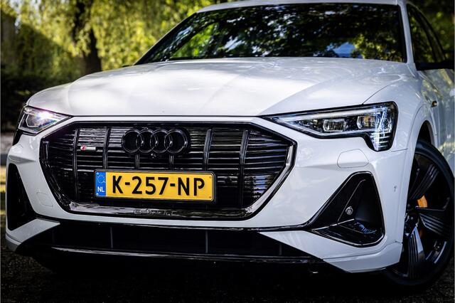 Audi e-tron Sportback 55 quattro S edition 95 kWh Matrix Bang & Olufsen HUD S Sportstoel Air Suspension