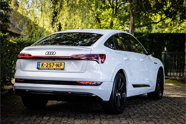Audi e-tron Sportback 55 quattro S edition 95 kWh Matrix Bang & Olufsen HUD S Sportstoel Air Suspension