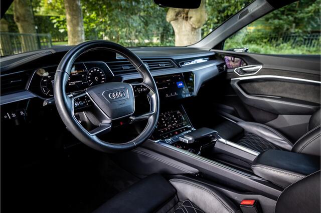 Audi e-tron Sportback 55 quattro S edition 95 kWh Matrix Bang & Olufsen HUD S Sportstoel Air Suspension