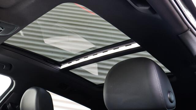 Audi e-tron 55 quattro | B&O | Head-up | Panoramadak | Matrix LED | Tour | City | Valcona leder