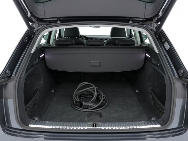 Audi e-tron E-tron 50 Quattro Launch Edition-Plus [ 3-Fase ] Aut. *PANO | MILANO-LUXURY-LEATHER | FULL-LED | DIGI-COCKPIT | NAVI-FULLMAP | KEYLESS | BLIND-SPOT | MEMORY-PACK | ADAPT.CRUISE | SHIFT-PADDLES | TOWBAR | COMFORT-SEATS | 20"ALU*
