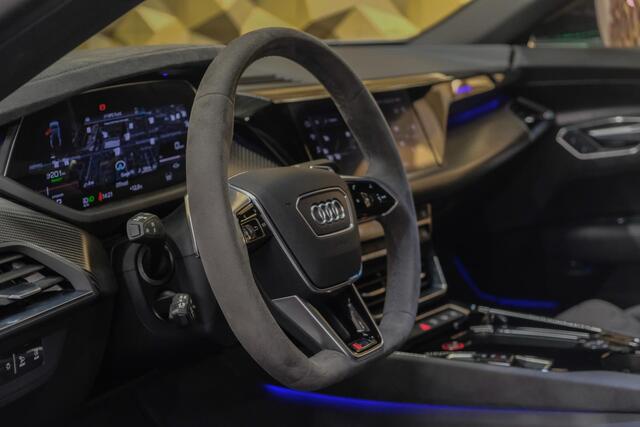 Audi e-tron GT RS 600pk 93 kWh Panoramadak *INCL BTW* Bang&Olufsen 4-wielsturing Luchtvering Head-up NLauto